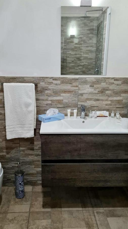 Appartement Dependance Oscar à Carrozziere Fonte Ciane Extérieur photo